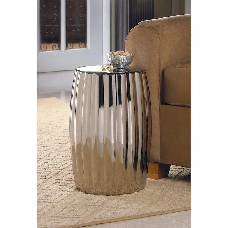 Sgabello in ceramica moderno e sorprendente