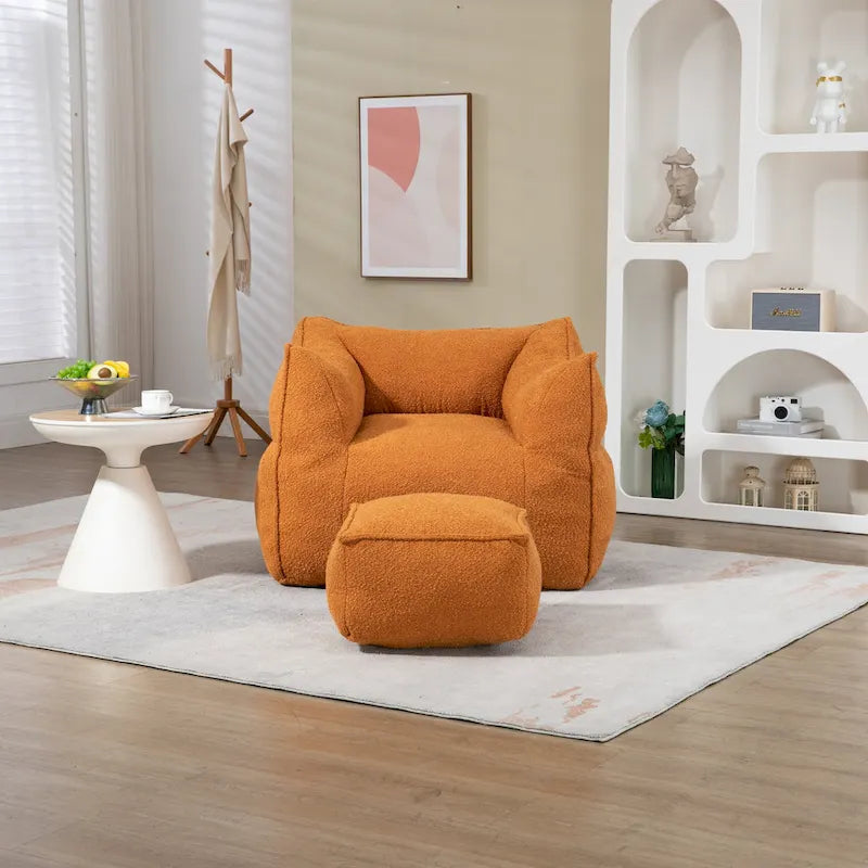 Poltrona sacco quadrata senza braccioli imbottita in Bouclé con pouf, seduta profonda