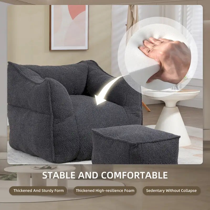 Poltrona sacco quadrata senza braccioli imbottita in Bouclé con pouf, seduta profonda